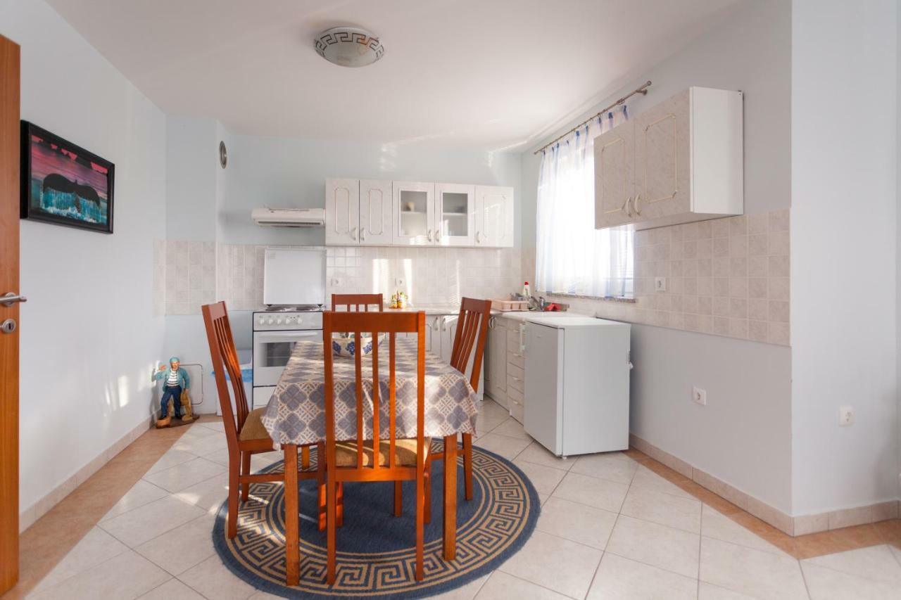 Apartments Jadranka Malinska Extérieur photo