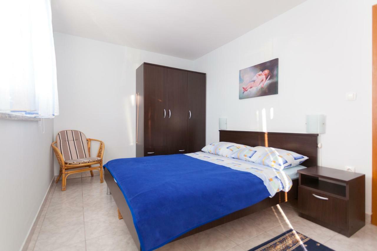 Apartments Jadranka Malinska Extérieur photo